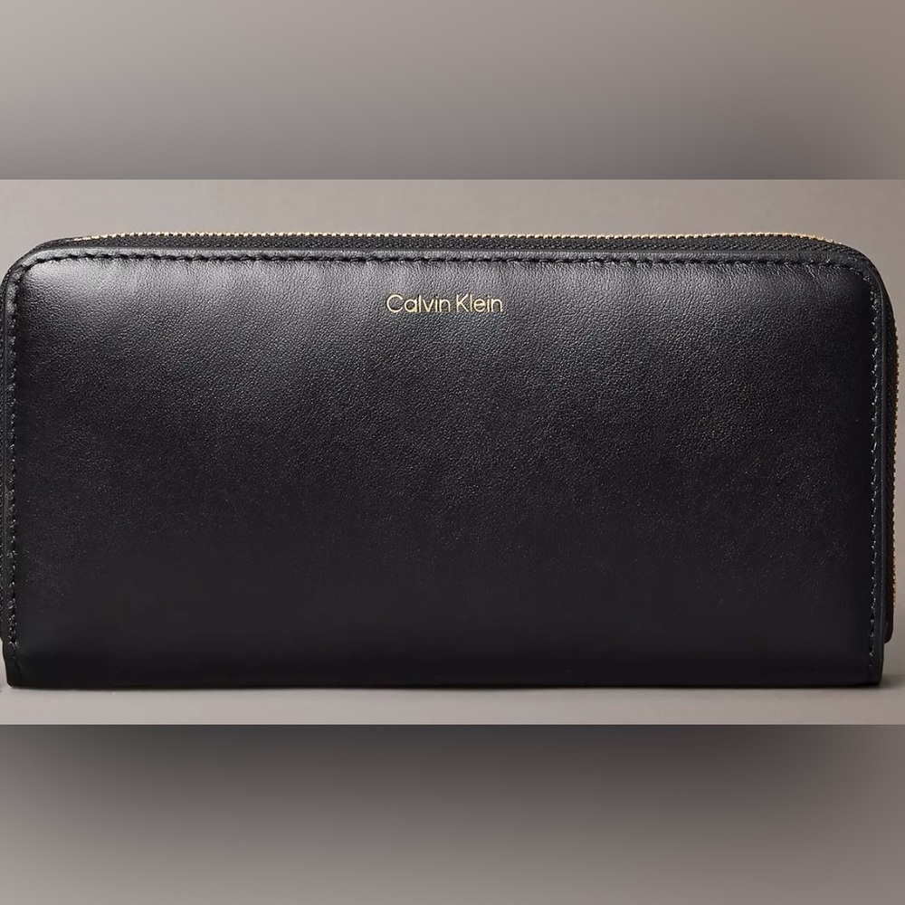 Calvin Klein Black Leather Large Zip Wallet